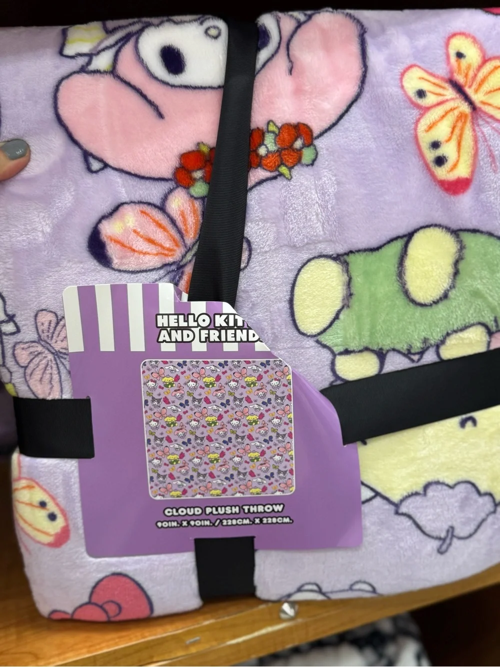 Hello Kitty and Friends Plush Throw - Pastel Purple Floral Print